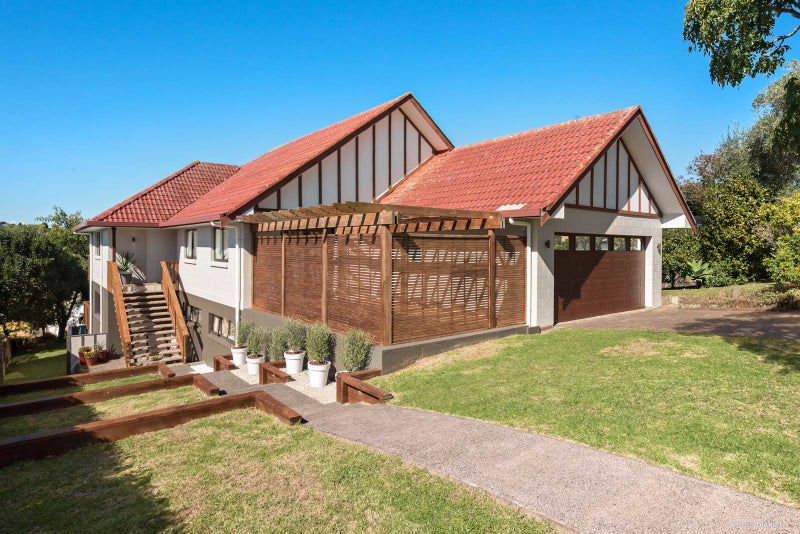 13 Welland Place, Hillcrest, Auckland - Carousel 2