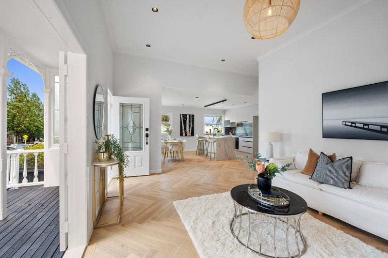 31 Clarence Street, Devonport, Auckland - Carousel 1