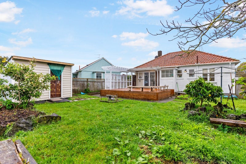 12 Hulse Avenue, Sandringham, Auckland - Carousel 1