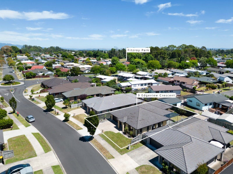 9 Edgeview Crescent, Fitzroy, Hamilton - Carousel 2