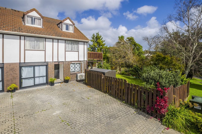 3/49 Seabrook Avenue, New Lynn, Auckland - Carousel 1