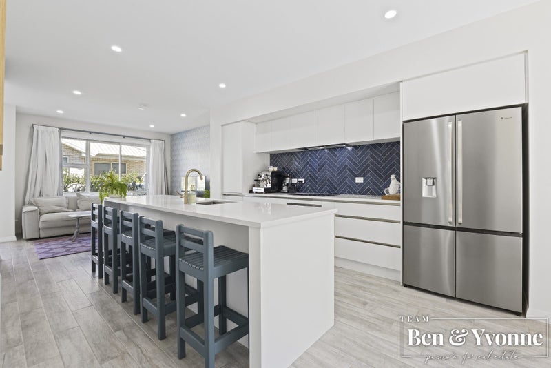 7D Torino Street, Point England, Auckland - Carousel 2