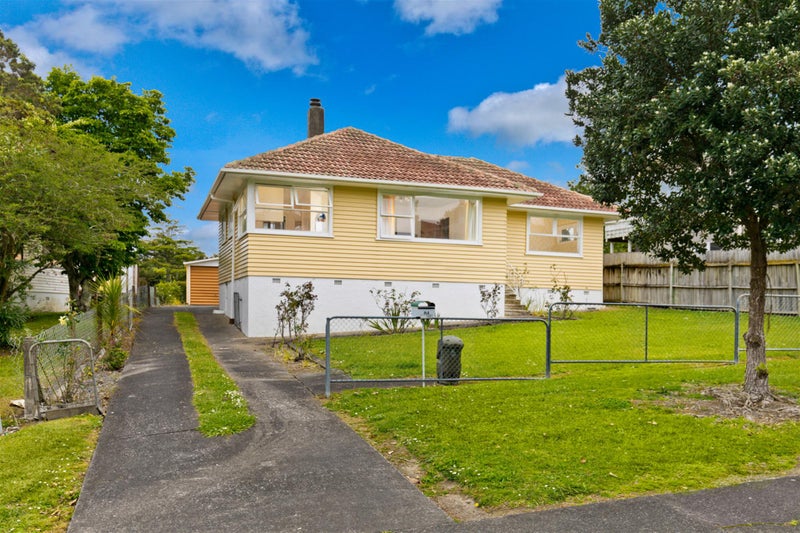 84 Glendene Avenue, Glendene, Auckland - Carousel 1