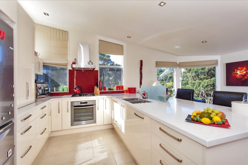 79 Fairview Crescent, Omiha, Waiheke Island - Carousel 1