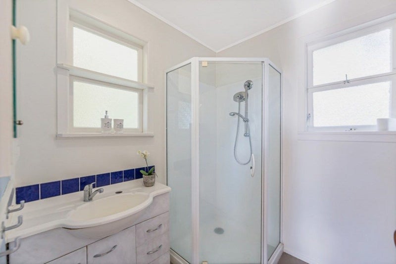 45 Wade River Road, Stanmore Bay, Whangaparaoa - Carousel 10
