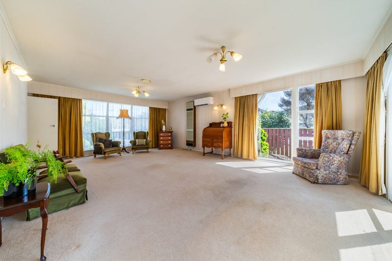 52 Shakespeare Avenue, Trentham, Upper Hutt - Carousel 2