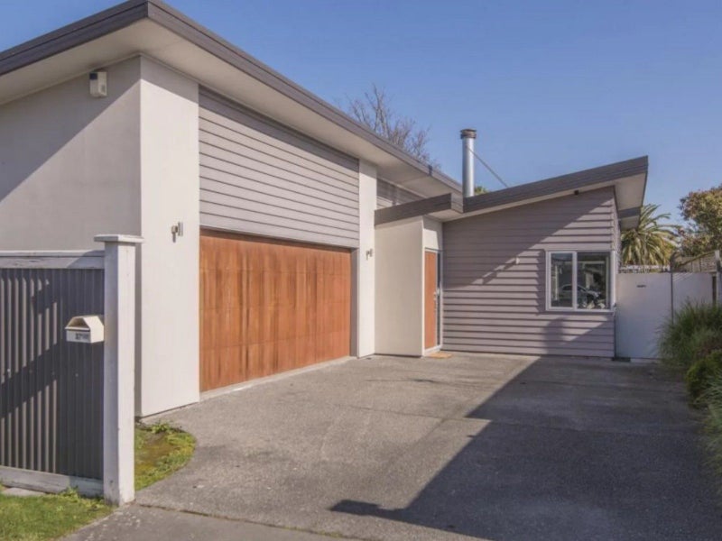 37 Sherborne Street, St Albans, Christchurch - Carousel 2