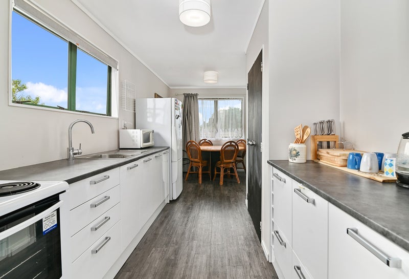 12 Ariki Street, Ngongotaha, Rotorua - Carousel 2