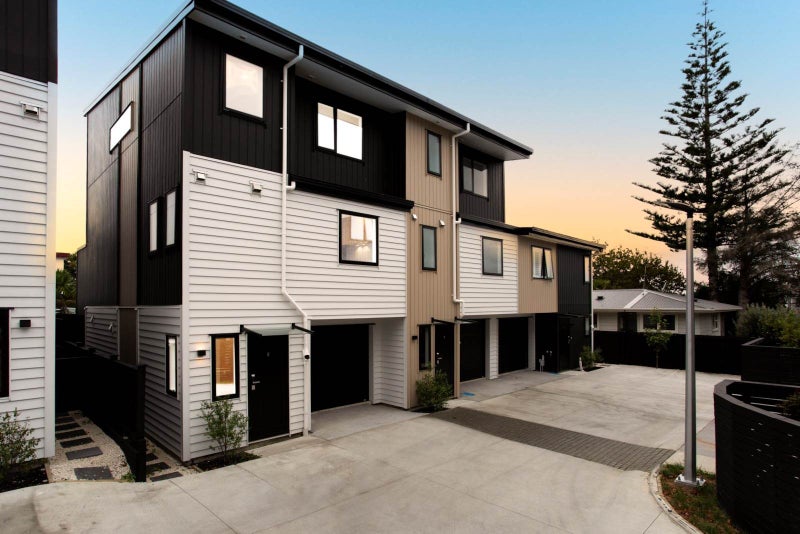 13/13 Arawa Street, New Lynn, Auckland - Carousel 1