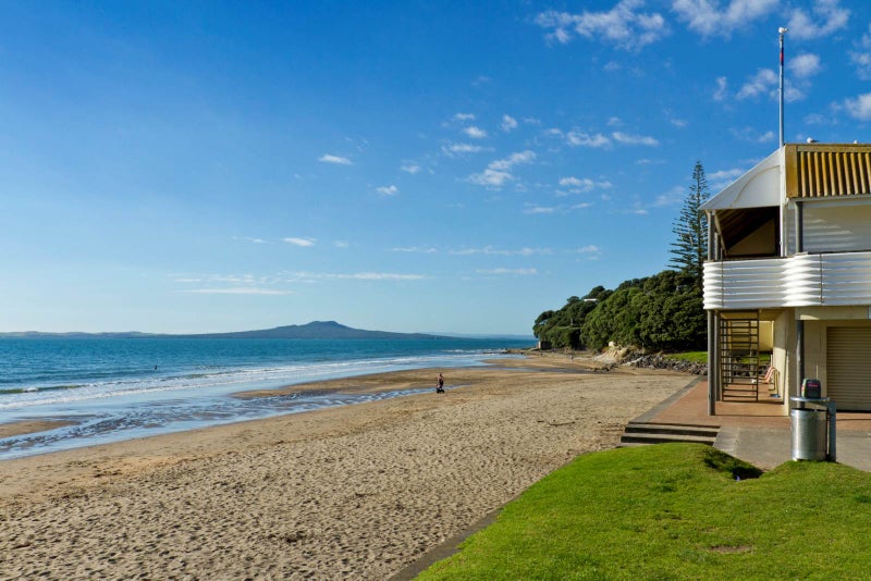 4/2 Ramsgate Terrace, Mairangi Bay, Auckland - Carousel 5