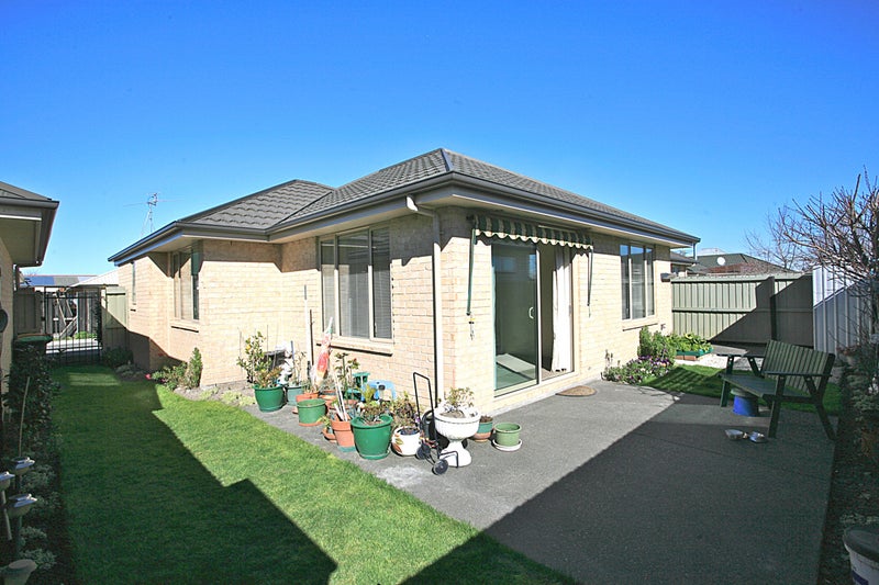 10C Richill Street, Belfast, Christchurch - Carousel 1