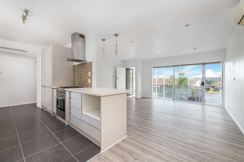 68 Vodanovich Road, Te Atatu South, Auckland - Carousel 2