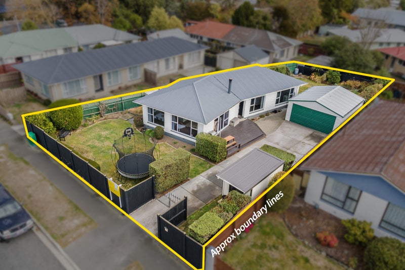 20 Inwoods Road, Parklands, Christchurch - Carousel 1