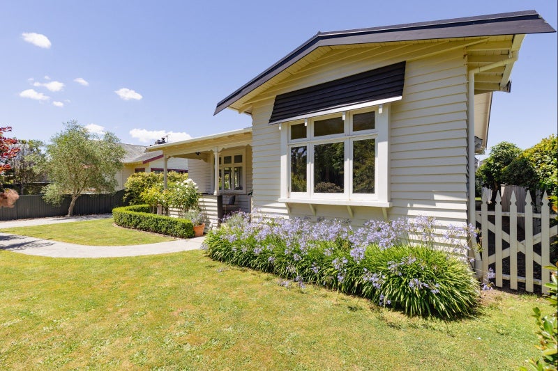 10 Argyle Avenue, Takaro, Palmerston North - Carousel 2