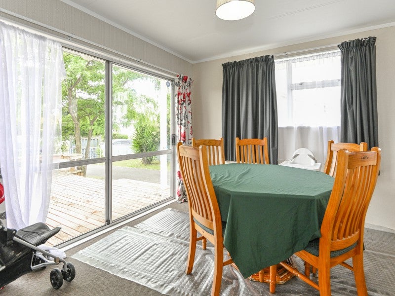 19 Peary Crescent, Flaxmere, Hastings - Carousel 2