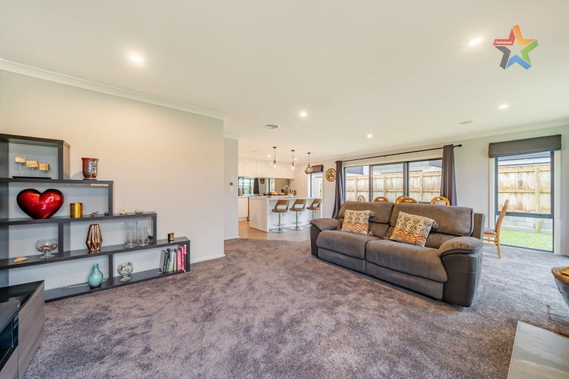 37A Hyde Street, Wainuiomata, Lower Hutt - Carousel 2
