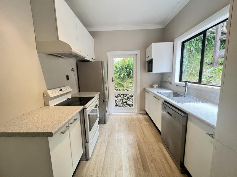 44 Hapua Street, Hataitai, Wellington - Carousel 2