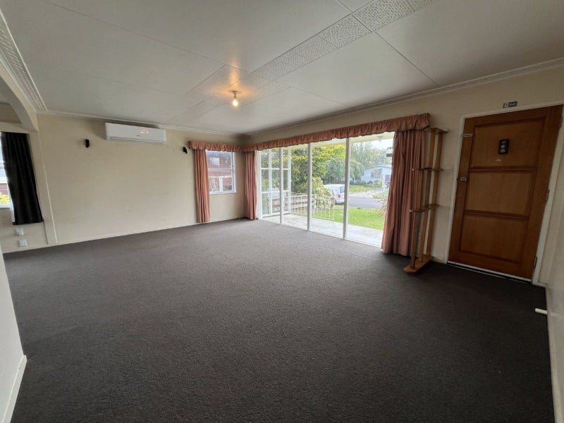 9 Alexander Street, Awapuni, Palmerston North - Carousel 2