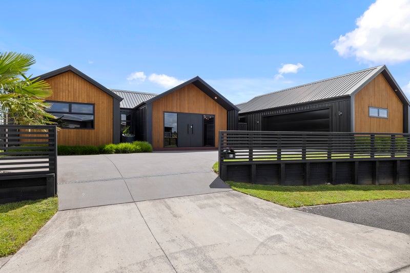 8A Aderman Place, Hurworth - Carousel 1