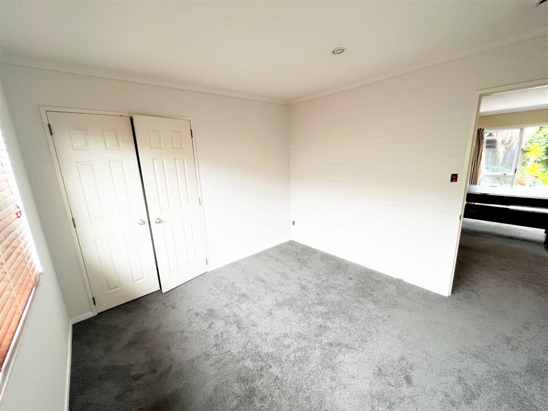 5 Braystones Place, Northpark, Auckland - Carousel 18