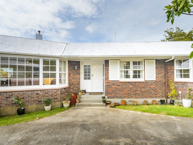 69 Churchill Avenue, Hokowhitu, Palmerston North - Carousel 2