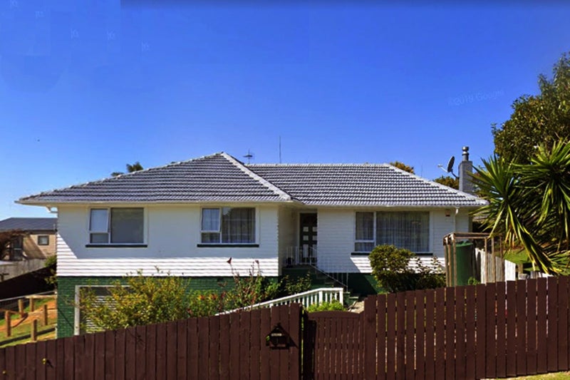 1 Blenheim Street, Glenfield, Auckland - Carousel 16