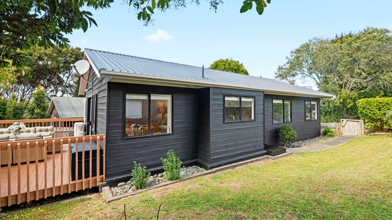 1/20 Valecrest Place, Bayview, Auckland - Carousel 1