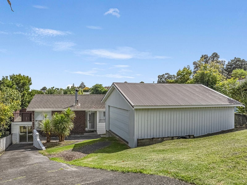 28 Terra Nova Street, Glen Eden, Auckland - Carousel 1