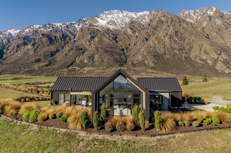 1 Chimney Lane, Jacks Point, Queenstown - Carousel 36