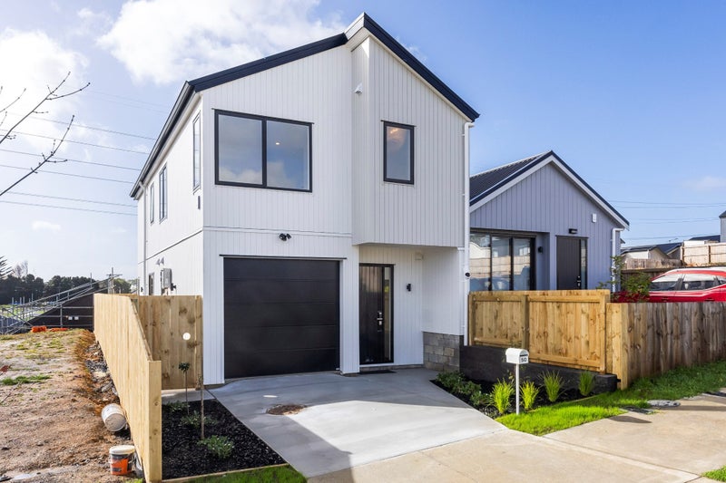 50 Horokaka Street, Massey, Auckland - Carousel 1