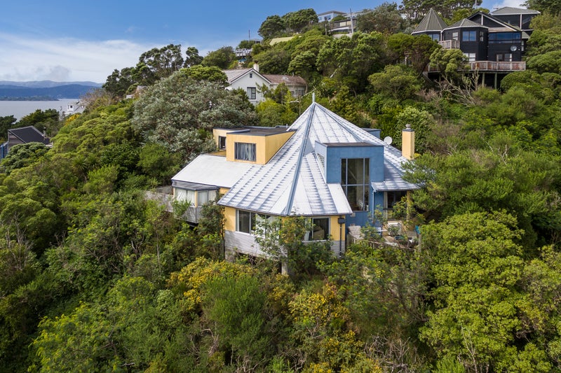 127 Sefton Street, Wadestown, Wellington - Carousel 1