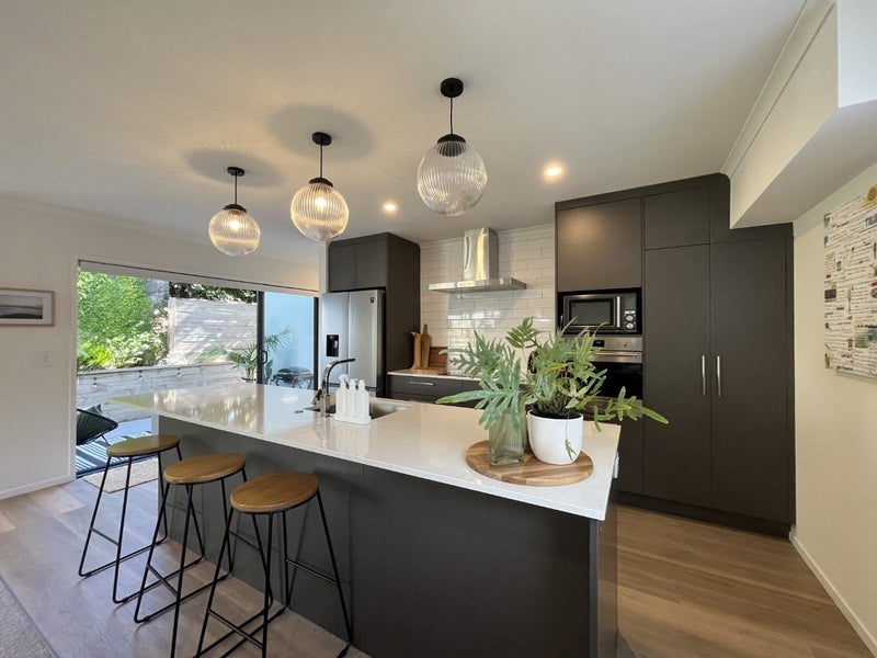 92A Lemon Street, New Plymouth, New Plymouth - Carousel 2