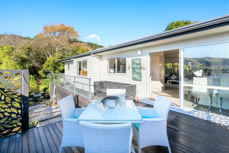 7 Hanson Street, Portobello, Dunedin - Carousel 2