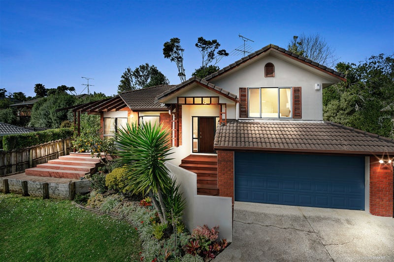 16 Phoebe Meikle Place, Torbay, Auckland - Carousel 1