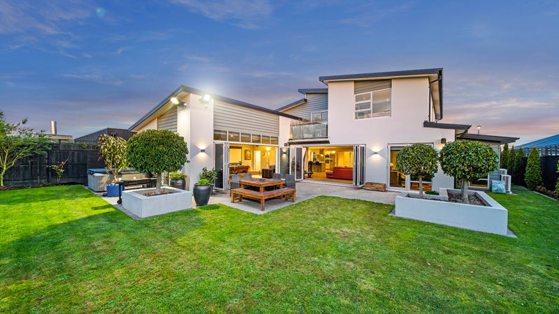 39 Westpark Drive, Burnside, Christchurch - Carousel 1