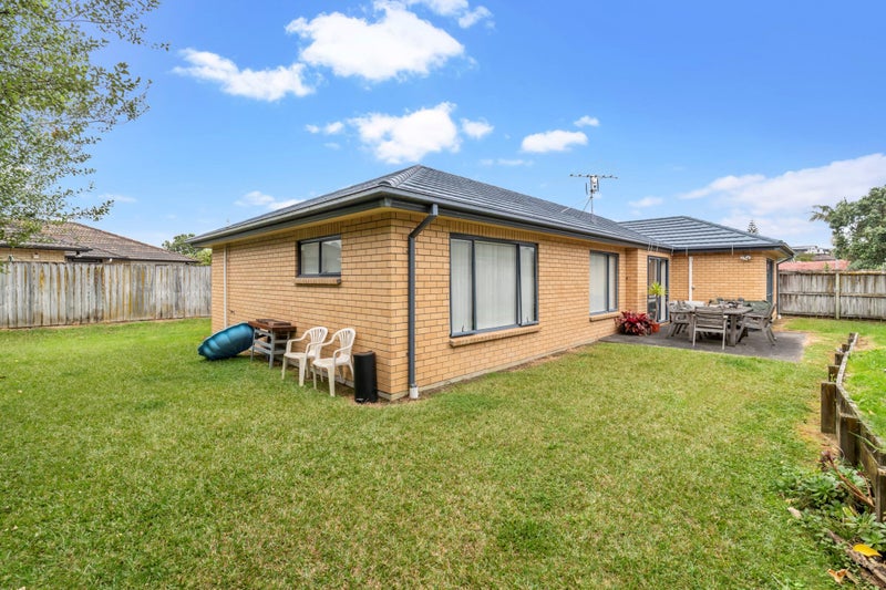 12 Waimarino Road, Weymouth, Auckland - Carousel 2