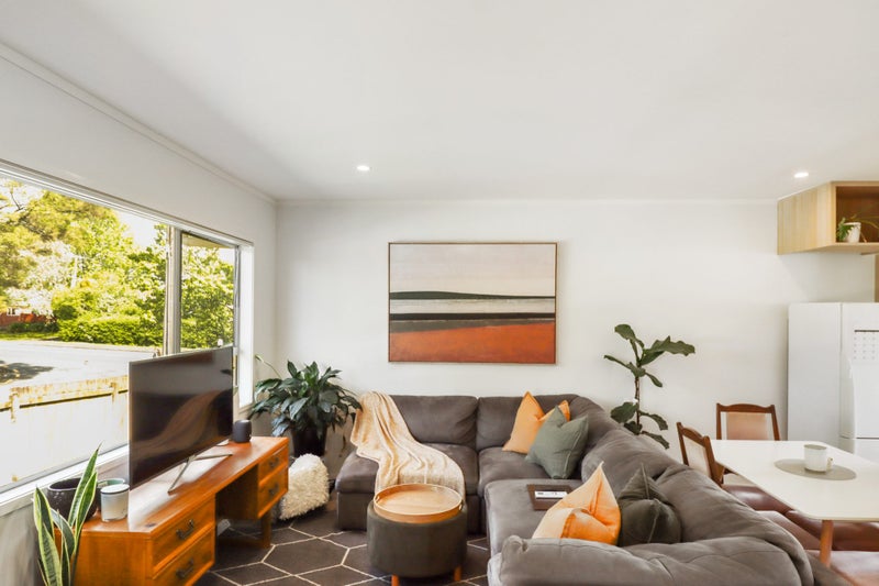 69 Beaubank Road, Kelston, Auckland - Carousel 2