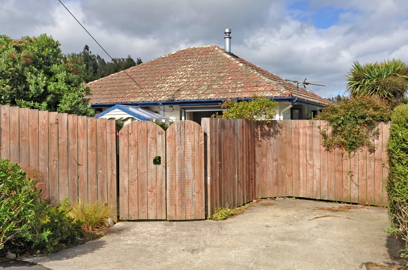 46 Seaton Road, Portobello, Dunedin - Carousel 19