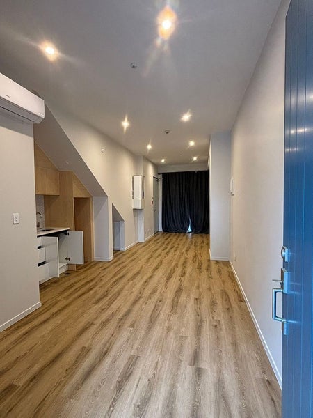 7/1 Kaponga Crescent, New Lynn, Auckland - Carousel 2