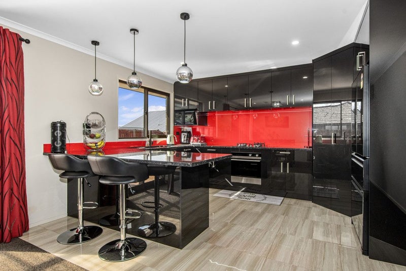 24 Okaihau Place, Tikipunga, Whangarei - Carousel 2