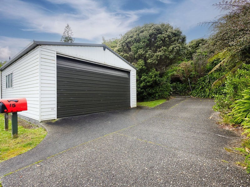 15 Domain Terrace, Karoro, Greymouth - Carousel 21
