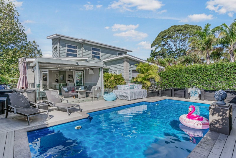 53A Finch Street, Morningside, Auckland - Carousel 2