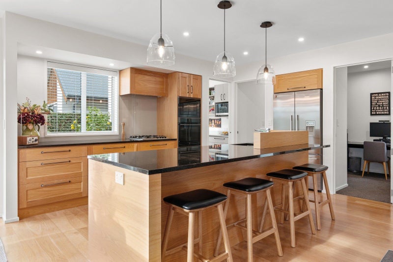 5 Lakebridge Place, Parklands, Christchurch - Carousel 2