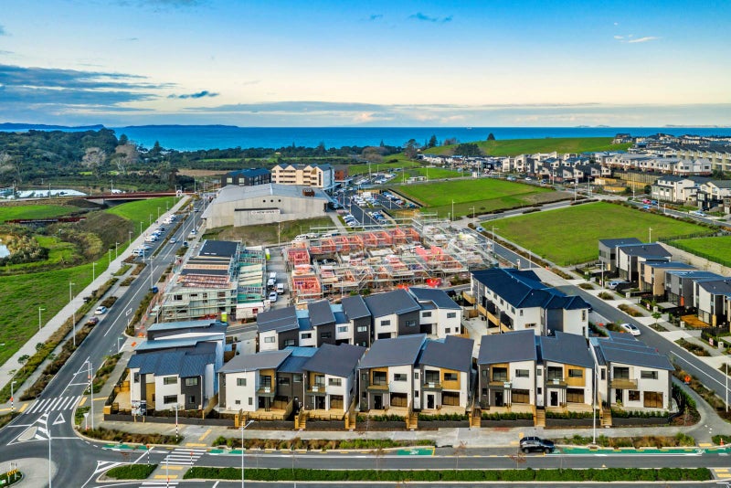 5 Timu Road, Long Bay, Auckland - Carousel 2