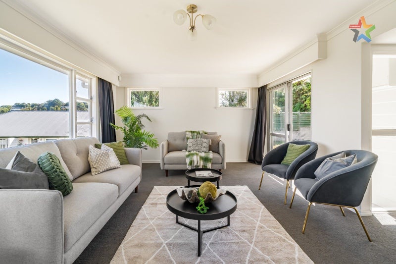 24 Martin Grove, Normandale, Lower Hutt - Carousel 2