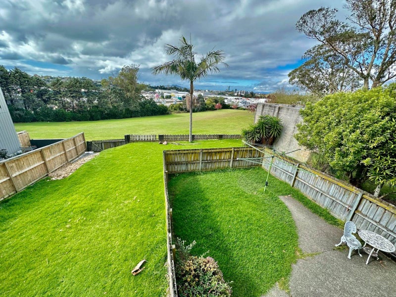 43 Bruce Road, Glenfield, Auckland - Carousel 16