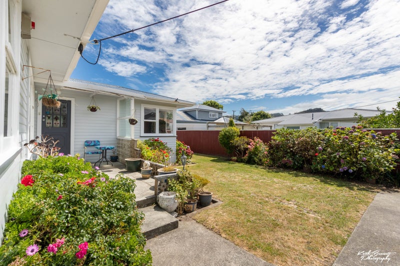 33 Garden Road, Avalon, Lower Hutt - Carousel 2