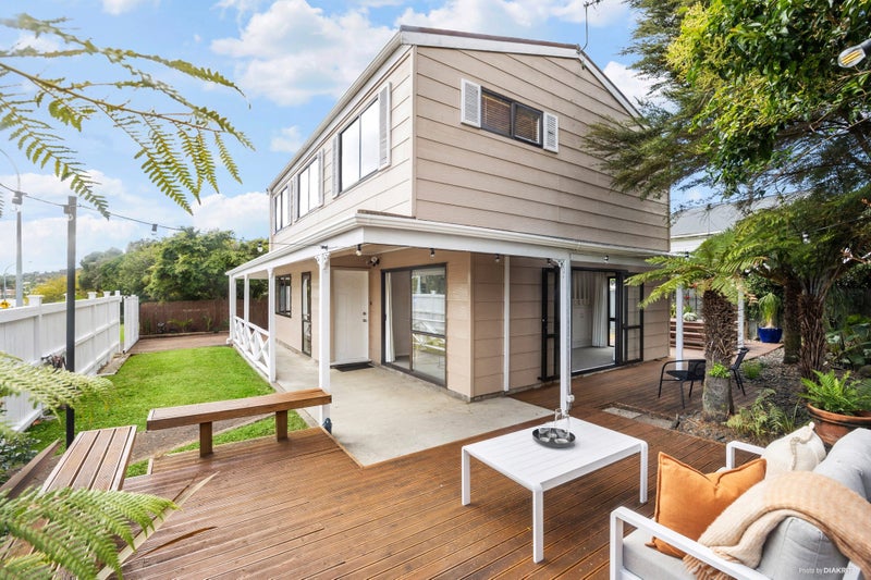 1 Himikera Avenue, Avondale, Auckland - Carousel 1