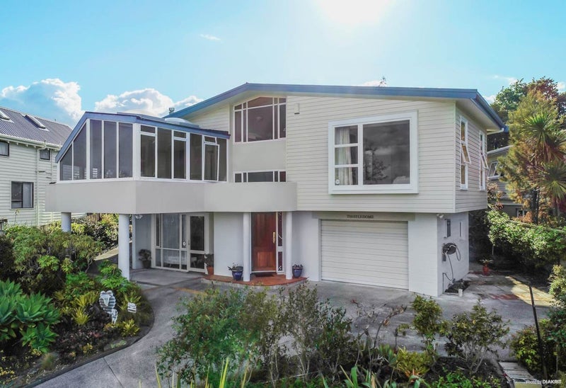 46 Potter Avenue, Northcote, Auckland - Carousel 1