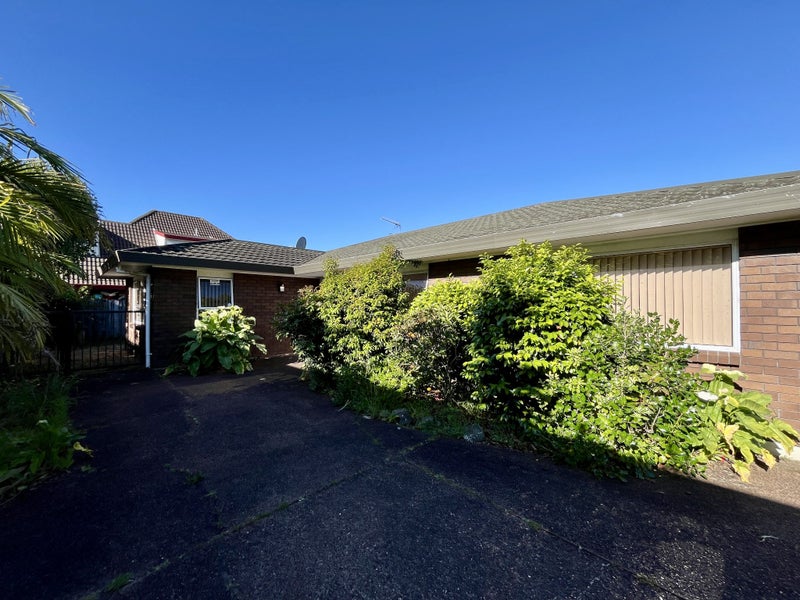 2 Merino Avenue, Somerville, Manukau - Carousel 10